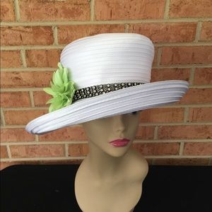 Beautiful white satin ribbon hat w/large crown